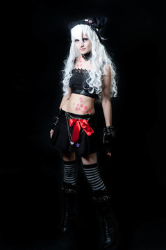 女孩在cosplay衣服