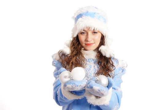 白色的雪少女