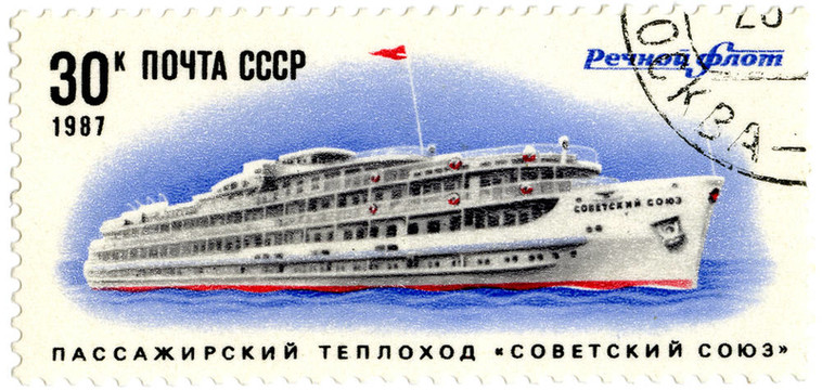 USSR -大約1987：郵票印刷在USSR顯示客船蘇聯(lián)；大約1987。