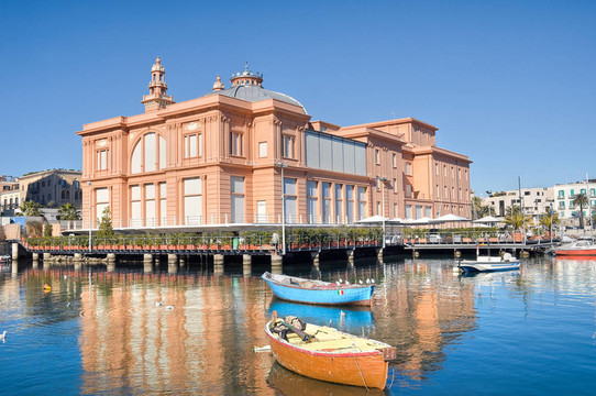 瑪格麗塔劇院。Bari。Apulia。