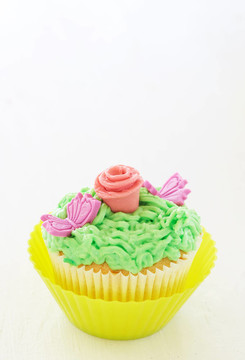 Vanilla cupcake用玫瑰裝飾