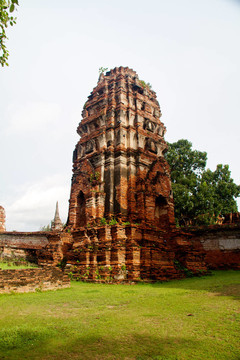 在Wat chaiwattanaram寺塔；Ayutthaya；泰國(guó)