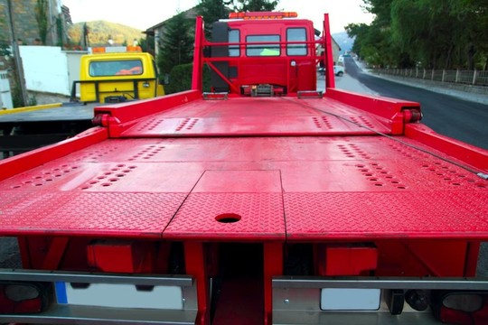 拖車車紅色后視圖透視平臺