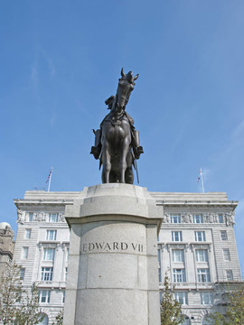 愛德華七世statue2