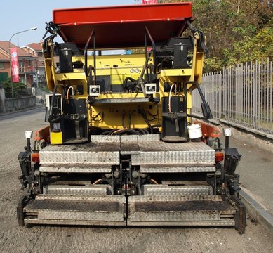 瀝青機道路工程