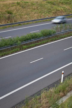 公路交通（運動模糊圖像；顏色色調(diào)的圖像）