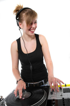 十幾歲的年輕女孩deejaying