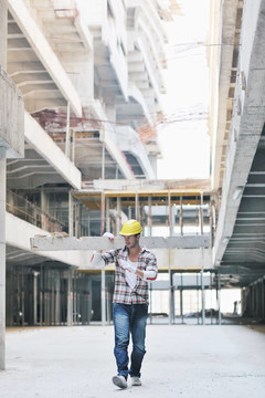 建筑工地上的工人