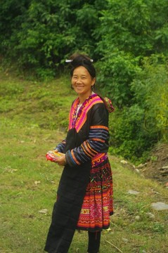 花的苗族婦女