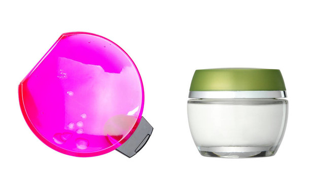 空白的化妝品容器