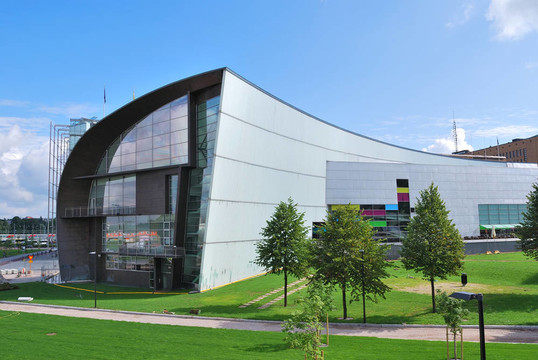 赫爾辛基；Kiasma