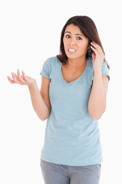 漂亮的女人在電話里