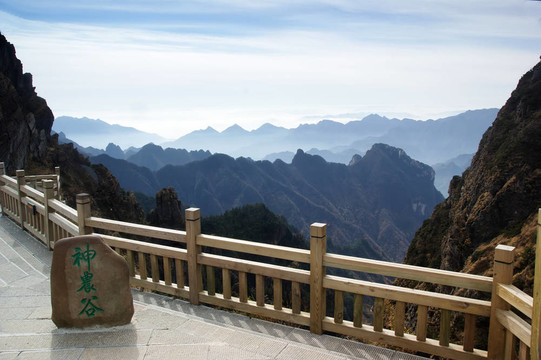 神農(nóng)架山景觀