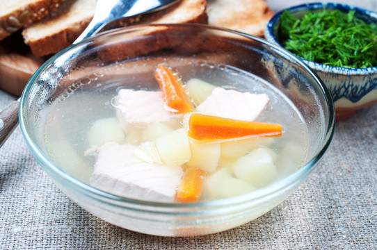 鮭魚蔬菜湯