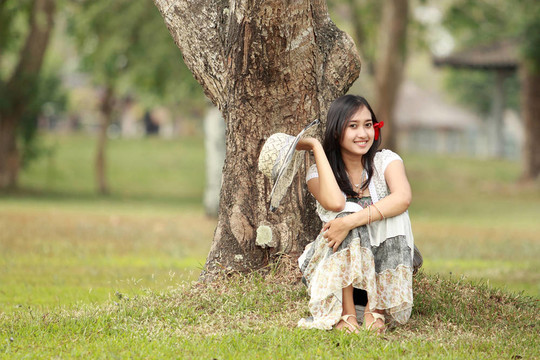美麗的亞洲年輕女人