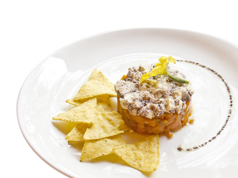 新鮮的奶酪和carrot tartare