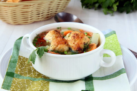 肉丸子蔬菜湯