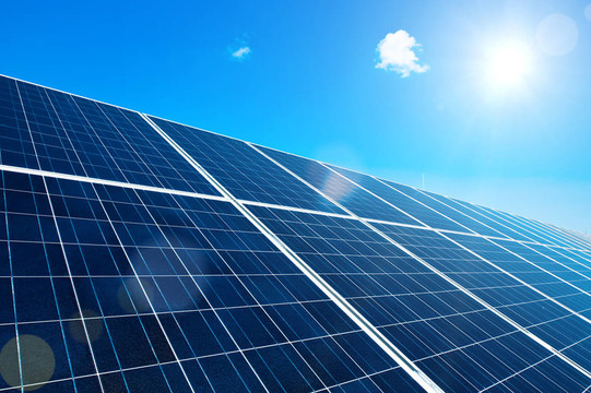 與Sun的太陽能電池板
