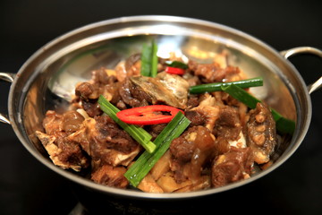 大盆菜排骨