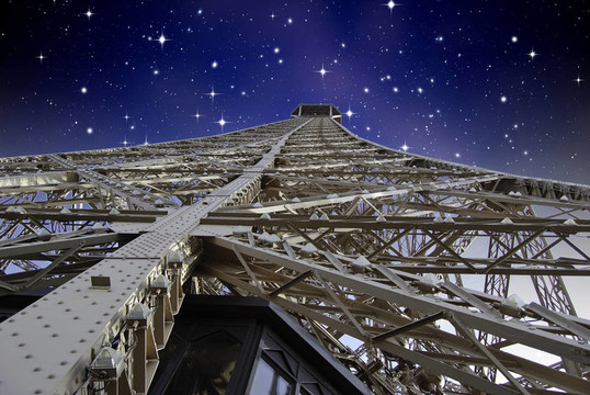 埃菲爾鐵塔的星空夜