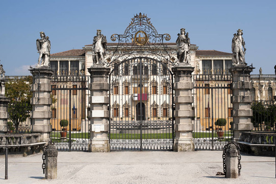 Piazzola sul Brenta（Padova；威內(nèi)托大區(qū)；意大利）；別墅Contarini；