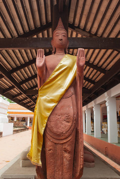 Buddha Laterite的雕像在瑪哈達(dá)寺woravihara；Ratchaburi