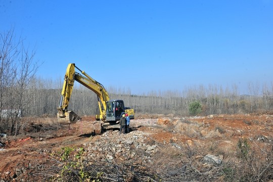 挖掘機(jī)施工