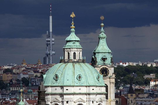 布拉格-圣尼古拉斯教堂和Zizkov Tower