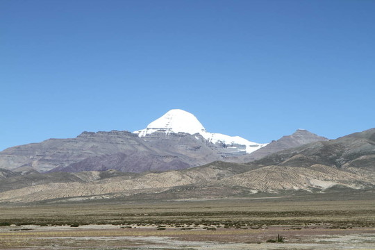 西藏山麓