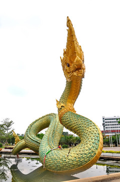 Naga國(guó)王的雕像
