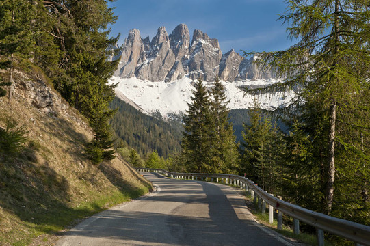 在意大利阿爾卑斯山的道路