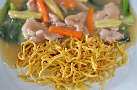 泰國和中國風格的食物