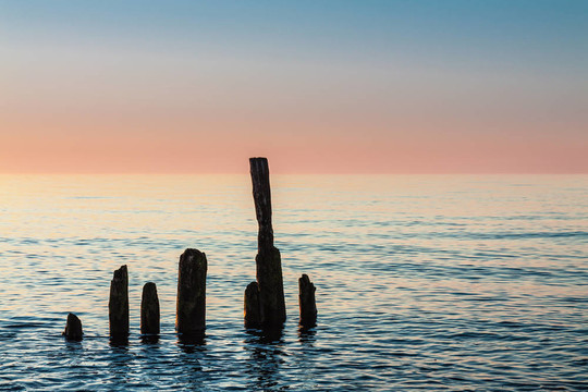在波羅的海海邊的Groyne。