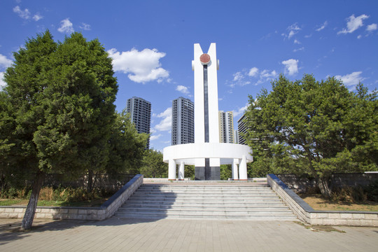 秦皇島紀(jì)念碑