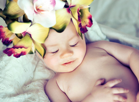 熟睡的嬰兒