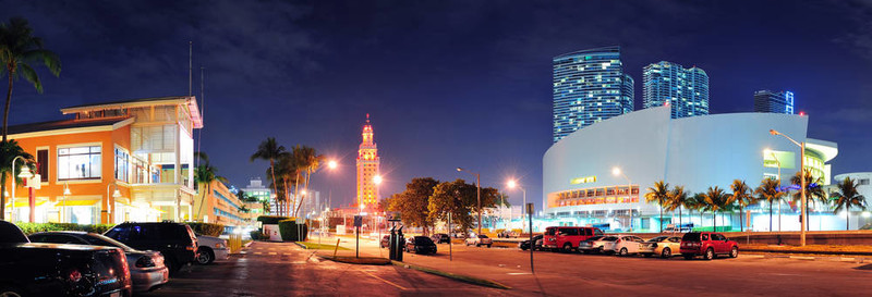 邁阿密市中心街全景