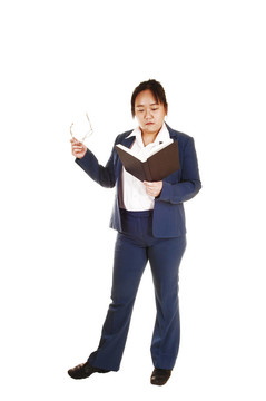 忙碌的女人閱讀。