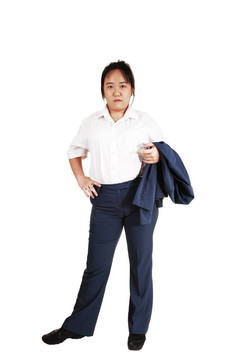 手臂上有外套的女人。