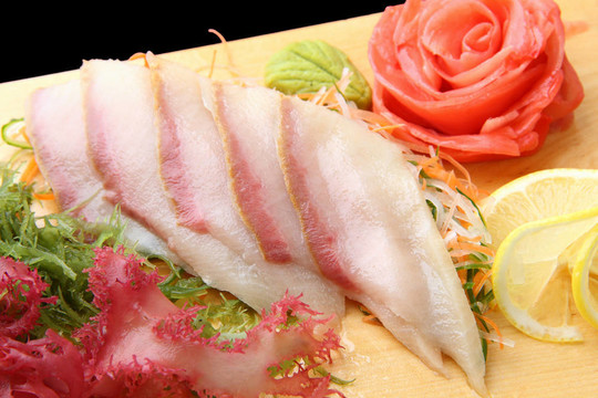 刺身Hamachi在板特寫