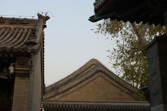 屋脊 飛檐 瑞獸