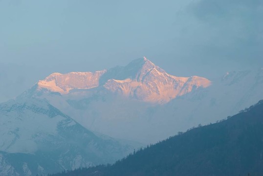 尼泊爾日出；