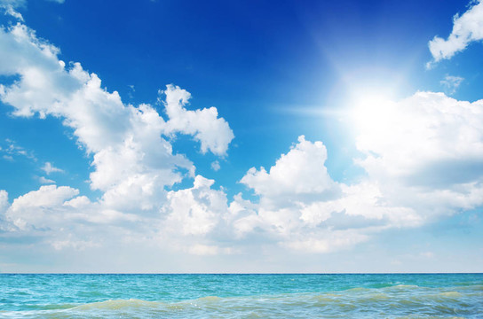 美麗的海灘海灘在一天。天然成分。