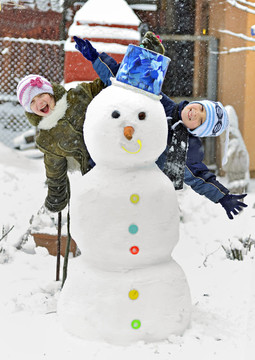 雪人和孩子