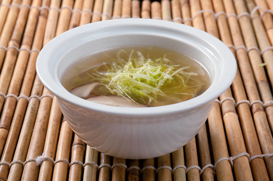 中國海鮮面條湯