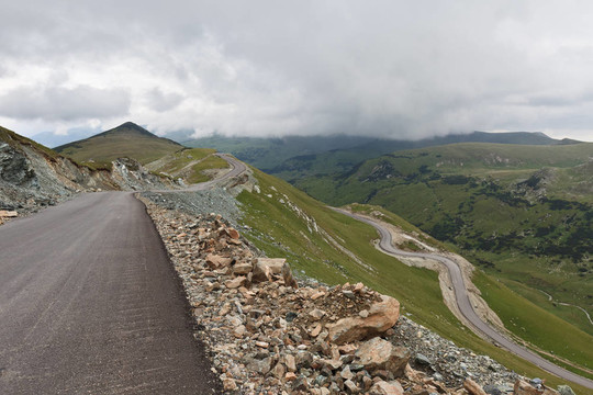 高山路