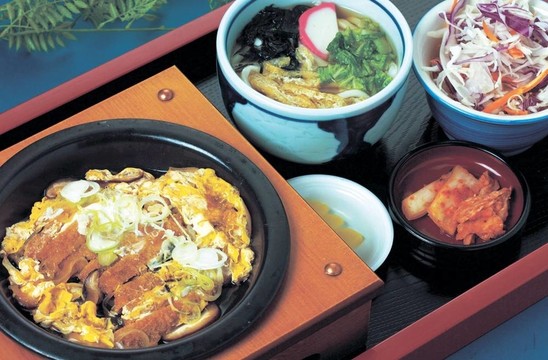 食品和菜肴
