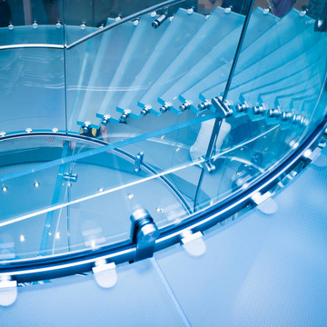 現(xiàn)代的Glass Staircase