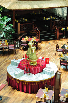 大眾酒店餐廳；迪拜；UAE