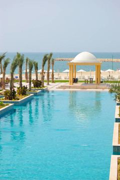 游泳池和沙灘區(qū)；UAE