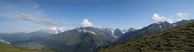 全景夏山。高加索地區(qū)；格魯吉亞